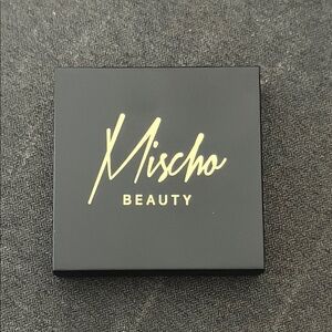 Mischo Blush - Elegant Pink